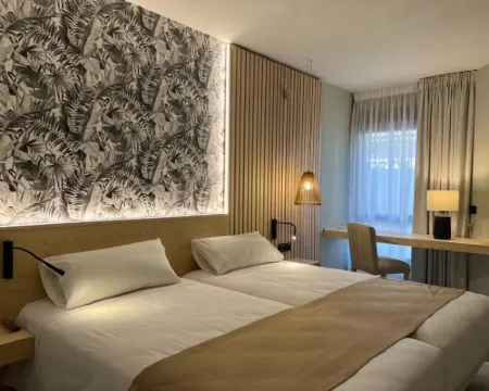 هوتل نوي فنادق في ألمونيكار