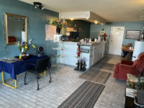 Earlton Motel Hotels in Timiskaming District