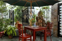 Flame Flowers Homestay