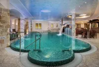 Carlsbad Plaza Medical Spa & Wellness Hotel - Pools