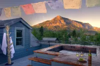 Eleven Scarp Ridge Lodge