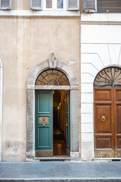 Hotel Exterior Ebl Luxury Home Photo