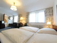 Hotel Heldt Hotels near Borgfeld