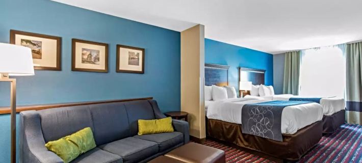 Comfort Suites Hotels in St. Clair County