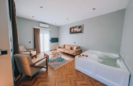 THE GREEN PARK 薩潘賈