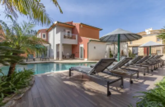 多姆曼努埃爾一世魅力法義公寓式酒店及旅館 - 限成人