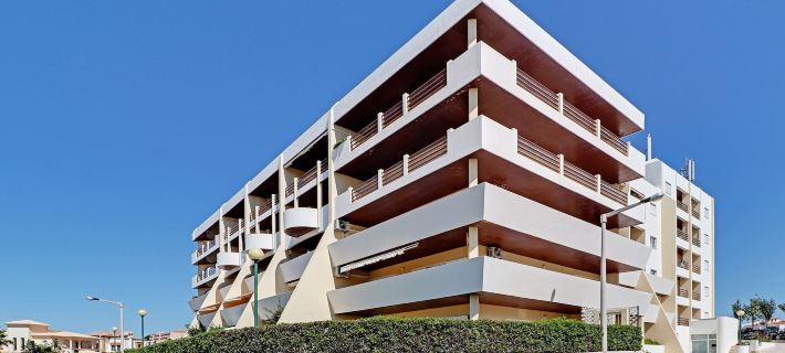 Albufeira Concept 1 with Pool by Homing Guia otelleri