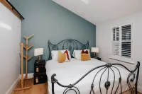 Henley Gardens Hotels in Henley-on-Thames