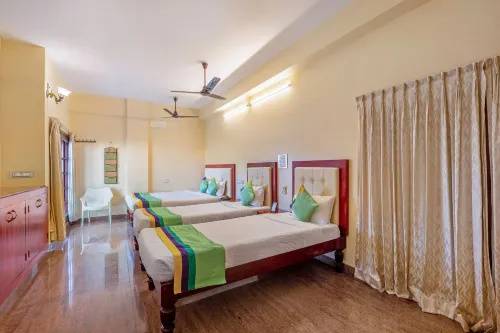 Treebo Grace Inn, 3 Min Walk from Promenade Beach