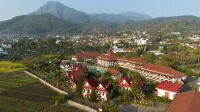 Royal Hotel and Villa Batu Hotell i Pesanggrahan