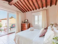 Nonno Giulivo Farmhouse Tuscan Sanctuary Hotels in Capannori