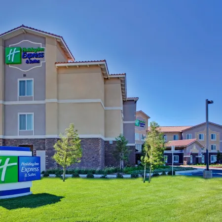 Holiday Inn Express & Suites BEAUMONT - OAK VALLEY by IHG