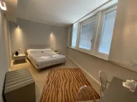 Golgi Suite Hotels near Crypt of St. Eusebius