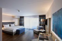 Schloss Reinach Hotels in Munzingen