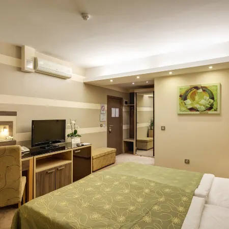 Hotel Tami Residence