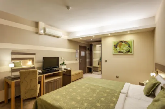 Hotel Tami Residence