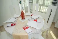 The City Block Apartment Hotels in Kinindo