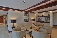 InterContinental Hotels COSTA RICA AT MULTIPLAZA MALL by IHG - 5-Star