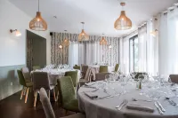 Logis Hôtel Tante Yvonne & Son Restaurant Semi-Gastronomique - Lyon Nord Hotel a Massieux