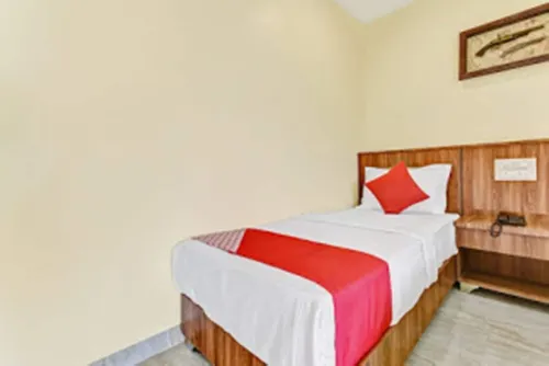 Manik Hotel, Aurangabad Hotels in Waluj Bk.