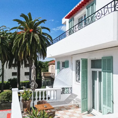 Hôtel la Villa Juan Beach