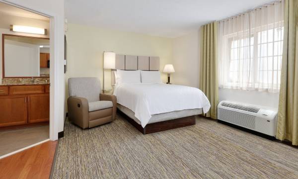 Candlewood Suites Salina by IHG
