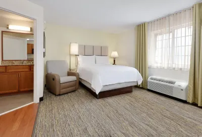 Candlewood Suites Salina Hotels in Salina