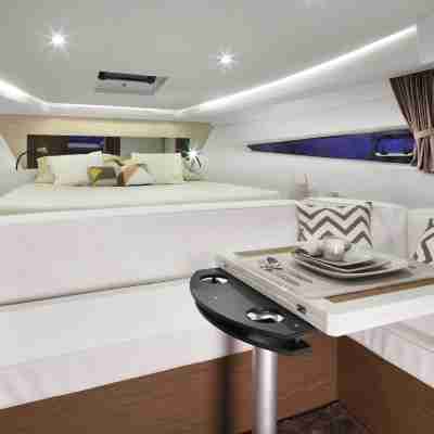 Vietyacht Marina Club - Halong Bay Cruise Rooms