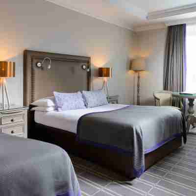 Meadowlands Hotel Rooms