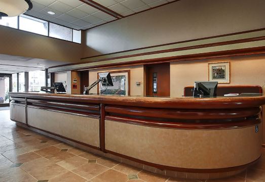 유니버시티 플레이스 호텔 앤드 컨퍼런스 센터