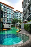 Wisdom Hotel & Residence - piscina