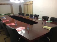 لاكشري ويست هوتل