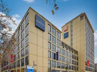 Ibis Muenchen Parkstadt Schwabing Отели рядом с достопримечательностью «Швабинг»