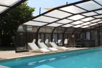 Domaine de la Foret D’Orient Hotel Restaurant Spa & Golf - Pools