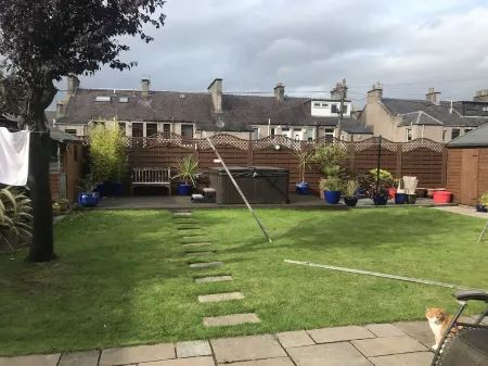 Dunclutha Guest House Отели рядом с достопримечательностью «Elie Beach»