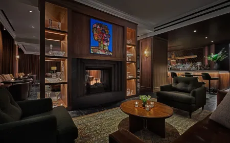 Pendry Chicago Отели рядом с достопримечательностью «Сити Холл»