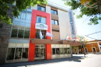 Howard Johnson by Wyndham San Pedro Hotels in San Pedro