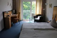 Torgauer Brauhof - Hotel & Restaurant Hotels in Zwethau