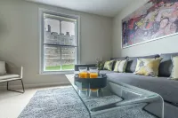 Central Windsor Apartment Facing the Castle Hotels in Eton