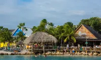 LionsDive Beach Resort - Romantic