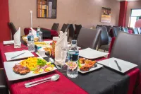Bridgeview Hotel & Conference Centre - breakfast