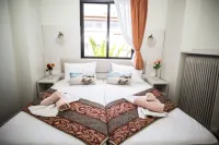 Dionisos Palms Apartments