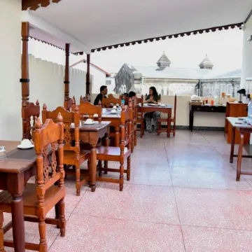 Forodhani Park Hotel