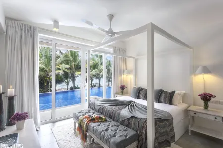 The Sandals by Edwards Collection