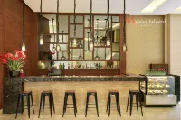 Swiss-Belhotel Sorong - bar