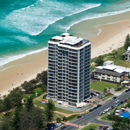 Golden Sands on the Beach - Absolute Beachfront Apartments