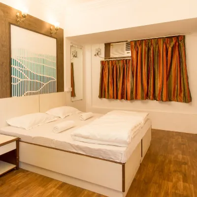 Hostel Mantra Hotels near Infinity Mall