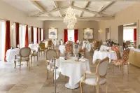 Mas des Herbes Blanches Hôtel & Spa – Relais & Châteaux Hotels in Joucas