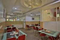 Hydel Palace Athirappilly by Bestinn Leisure - breakfast