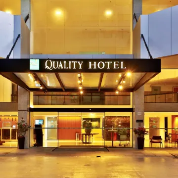 Quality Hotel & Suítes São Salvador Hotels near Jaguaribe